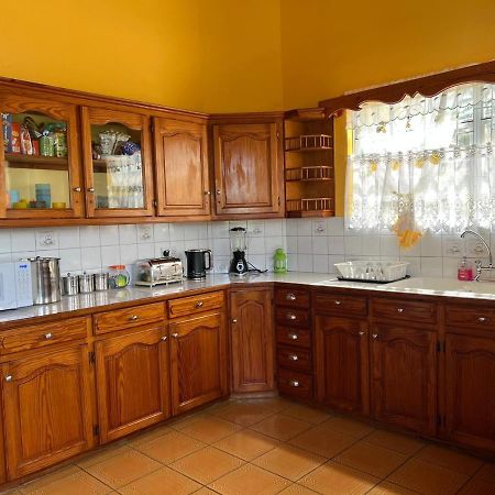 גרוס איילט Delightful 4Bed Modern Villa With Wifi מראה חיצוני תמונה